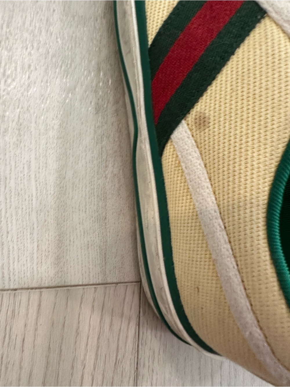 Gucci Cream Canvas Low-Top Sneakers with Green & Red Stripes - Picture 8 of 9